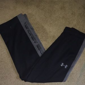 BOYS UNDER ARMOUR SWEATPANTS
